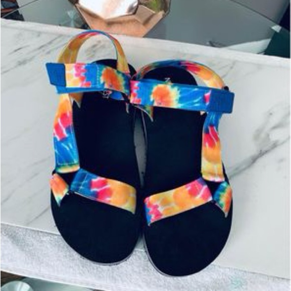 Nine West Women's Camping Platform Retro Sandals size 8
